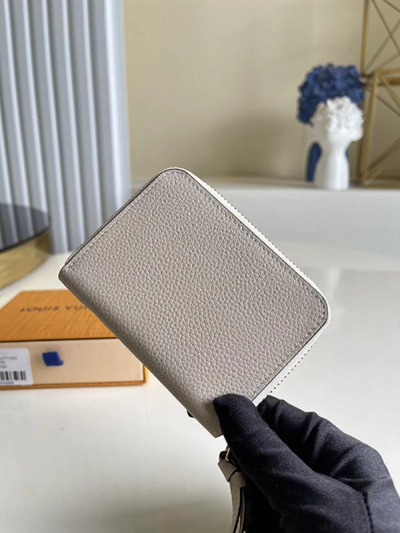 新品ルイヴィトン 財布 コピージッピー コイン パース ラッピングM80100