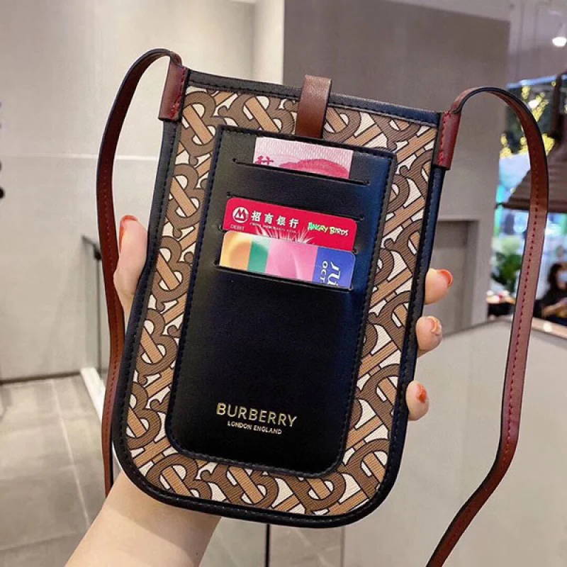 一目惚れ♪バーバリー スマホケース 偽物 iPhone全機種対応 Ban30095