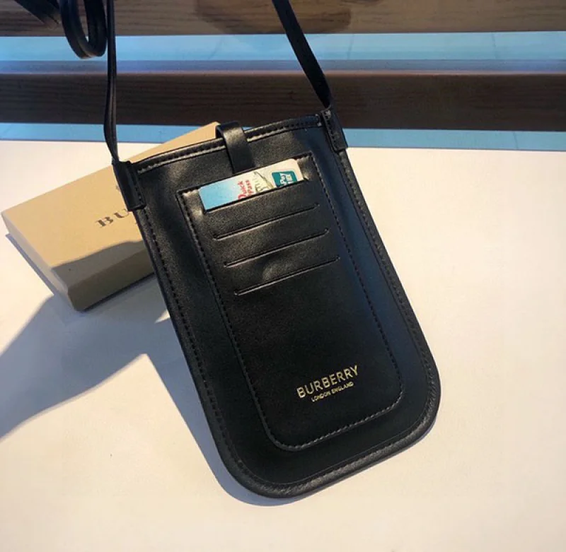 希少色 バーバリー スマホケース コピー iPhone全機種対応 Bat63433