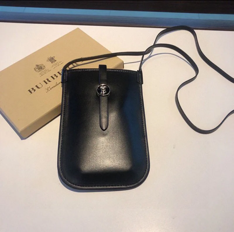 希少色 バーバリー スマホケース コピー iPhone全機種対応 Bat63433