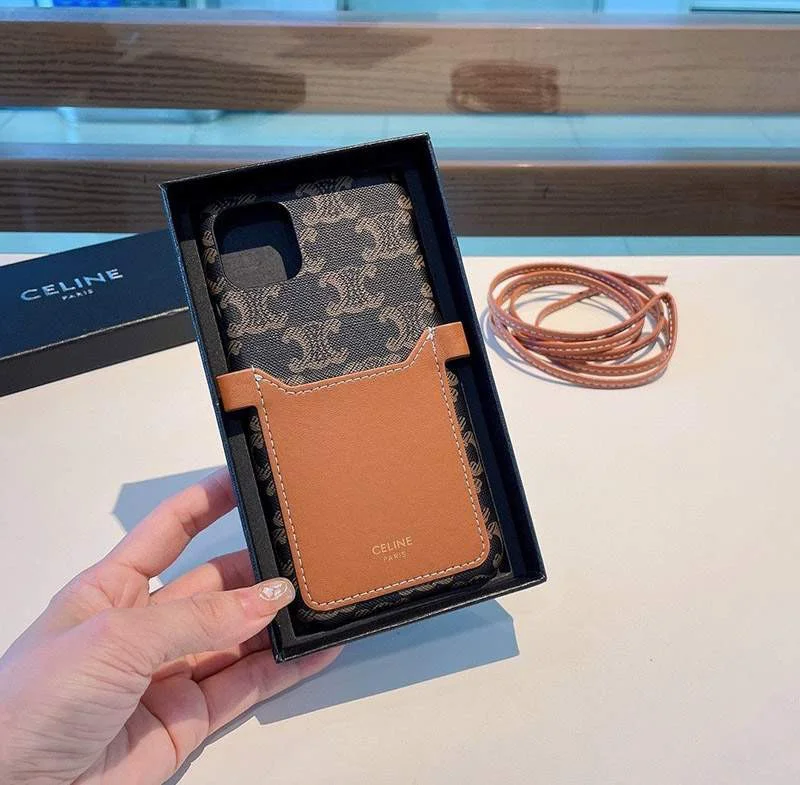 人気No1 セリーヌ☆トリオンフ 偽物ストラップ付き iPhone11/12 pro ケース Ces66233