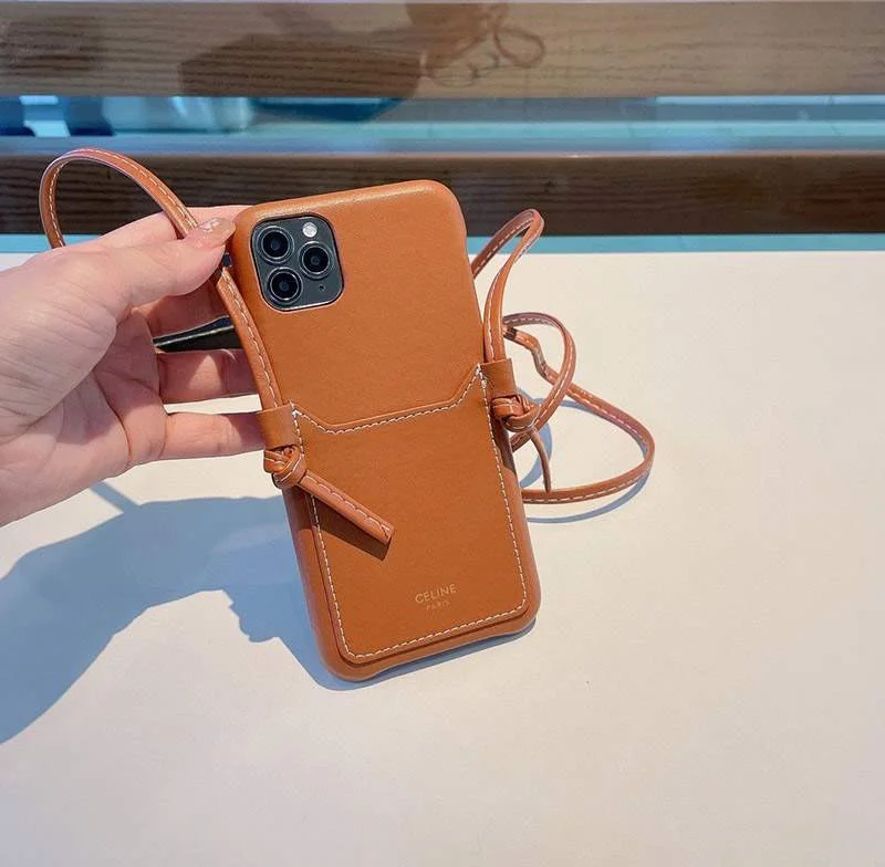 セリーヌ☆トリオンフ コピーストラップ付き iPhone11/12 pro ケース♪ Ces83619