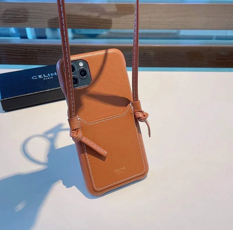 セリーヌ☆トリオンフ コピーストラップ付き iPhone11/12 pro ケース♪ Ces83619