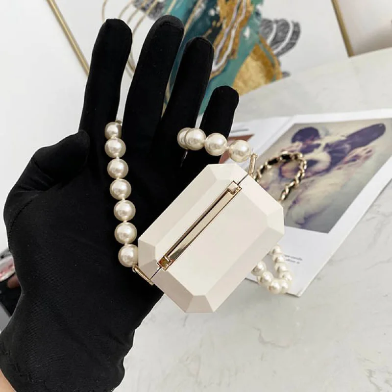 シャネル AIRPODS PRO ケース 偽物 イヤホンケース ネックレス 金属 レジン 人工真珠 she19987