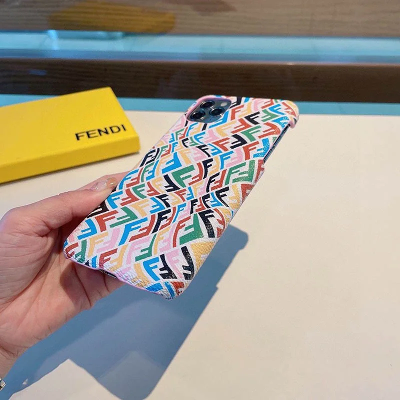 希少色 フェンディ iPhone 13/12/11/ Pro ケース スマートフォンケース 偽物 fed23582