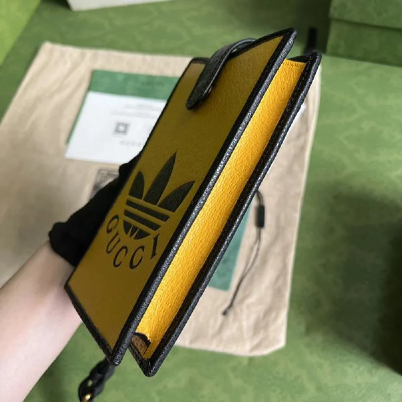 超希少!アディダス×グッチ ショルダー付 スマホケース スーパーコピー guh16383