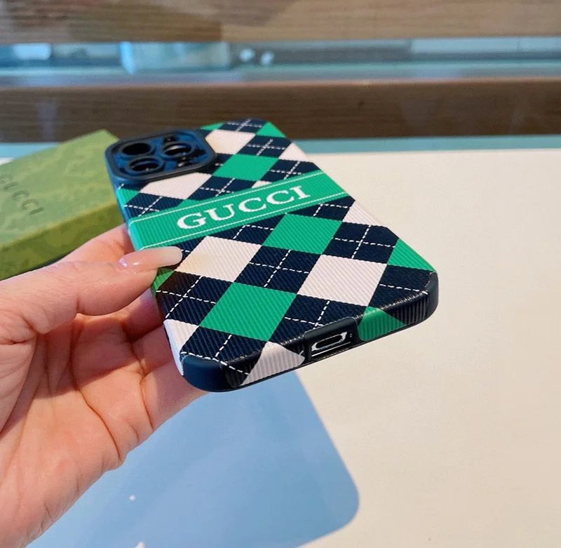 大人気!!新色グッチ スマホケース コピー iPhoneケース オフィディア guy27821