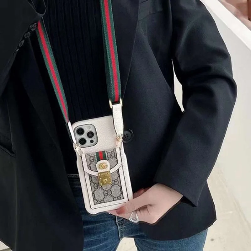 【日本未発売】グッチ★iPhoneストラップ付き スマホケース コピー guo58375