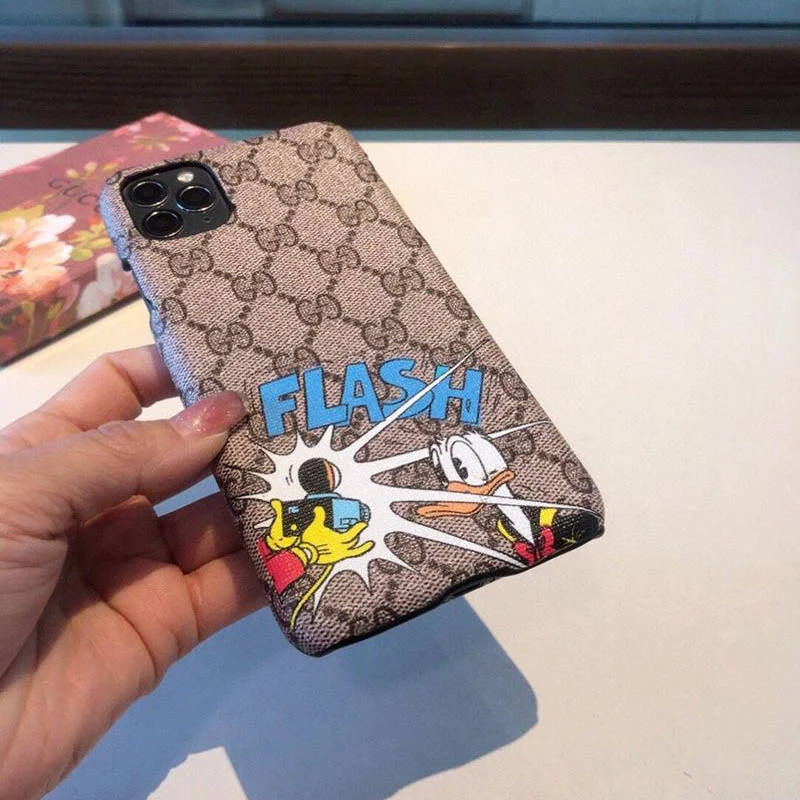 春もの新作グッチ ディズニーコラボ ドナルドダック iPhoneケース コピー gur94841