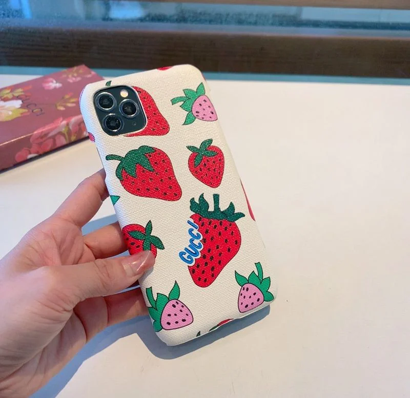 一目惚れ♪グッチ いちご ケース コピー ストロベリー iPhone GG スプリーム guz33808