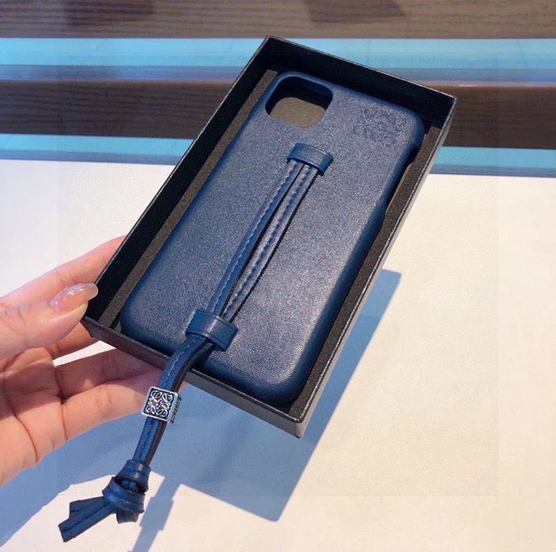 22AW最新作【ロエベ ケース 偽物】レザー iPhone用ケース loc70750