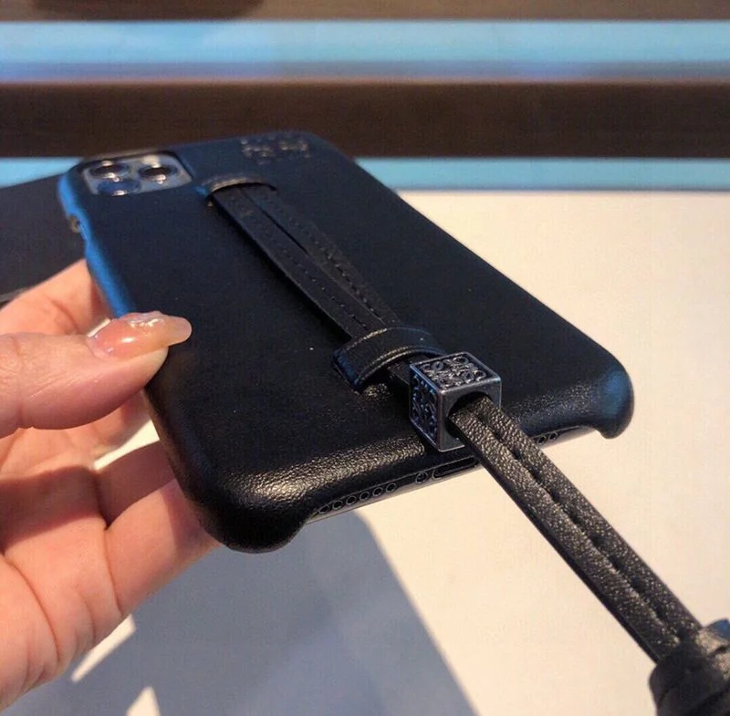 22AW最新作【ロエベ ケース 偽物】レザー iPhone用ケース loc70750