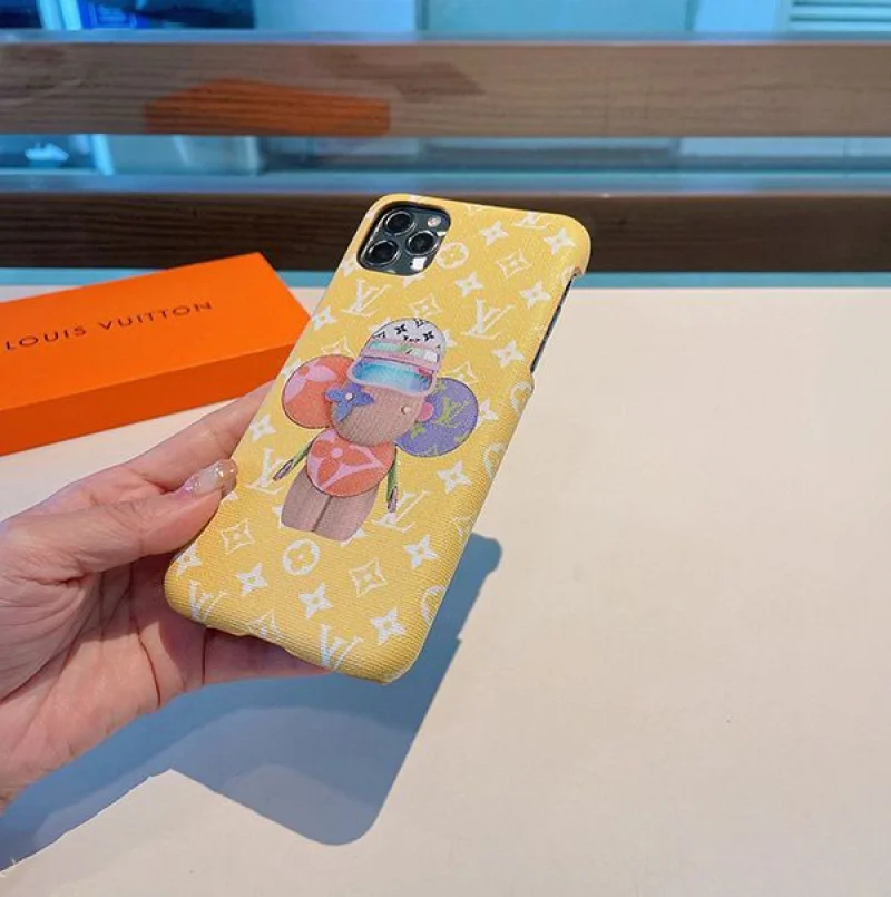 超話題!【お洒落★】ルイヴィトン iphone13 偽物/14Proケース vuc49251