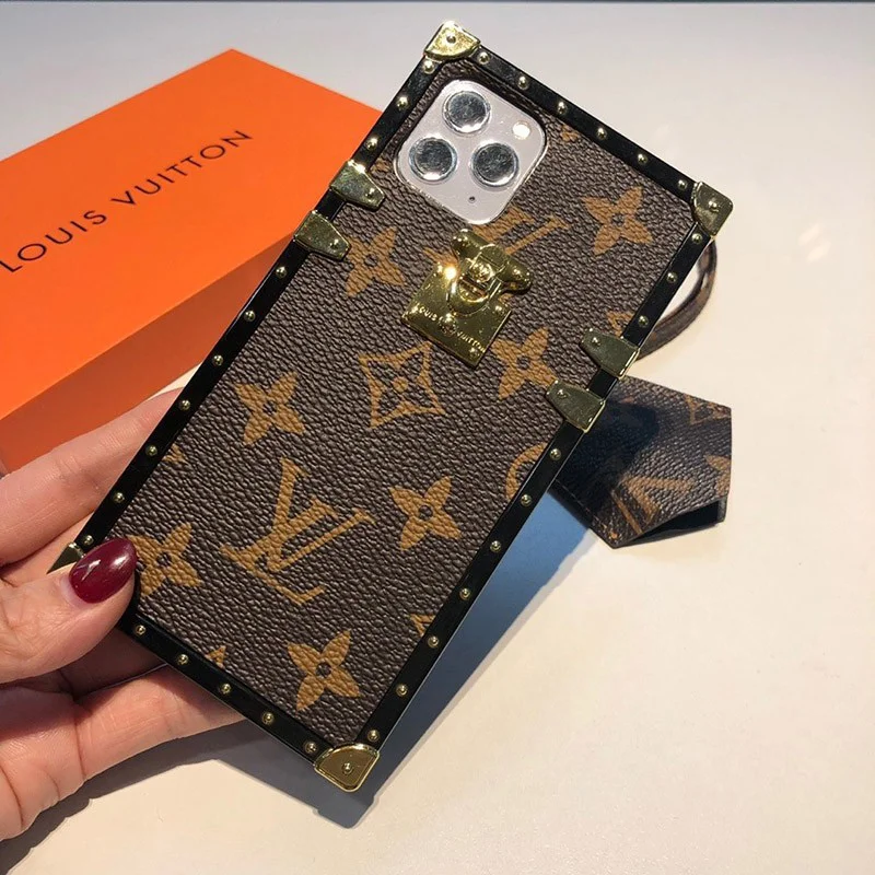 欲しい♡超限定♪ ヴィトン iphoneケース コピー EYE TRUNK POUR IPHONE vuo61955