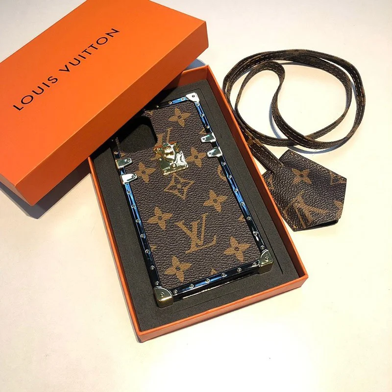 欲しい♡超限定♪ ヴィトン iphoneケース コピー EYE TRUNK POUR IPHONE vuo61955