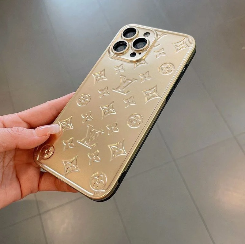 送料込ルイヴィトン スマホケース iphoneケース 偽物 vuw10215