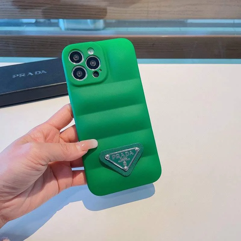 ★日本!!人気!プラダ トライアングルロ iPhone12/13/proケース偽物 pua03623