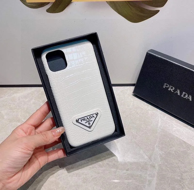 プラダ ケース コピー トライアングルロ ワニ柄 iPhone12/13/proケース超人気 pui22351