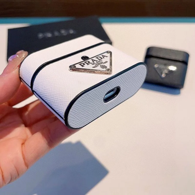お洒落で可愛い プラダ レザー AirPods Proケース コピー puj21020