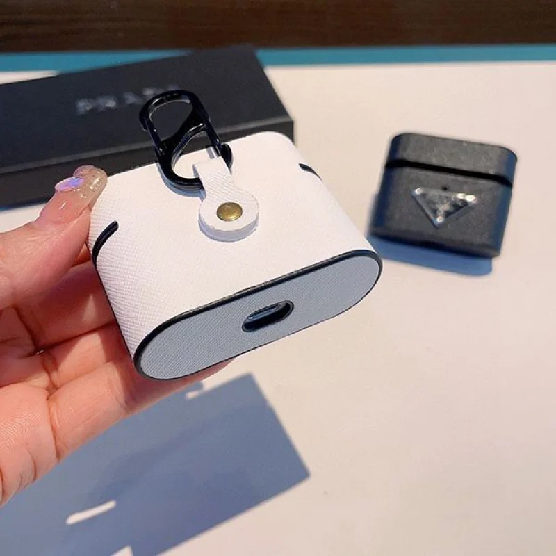 お洒落で可愛い プラダ レザー AirPods Proケース コピー puj21020