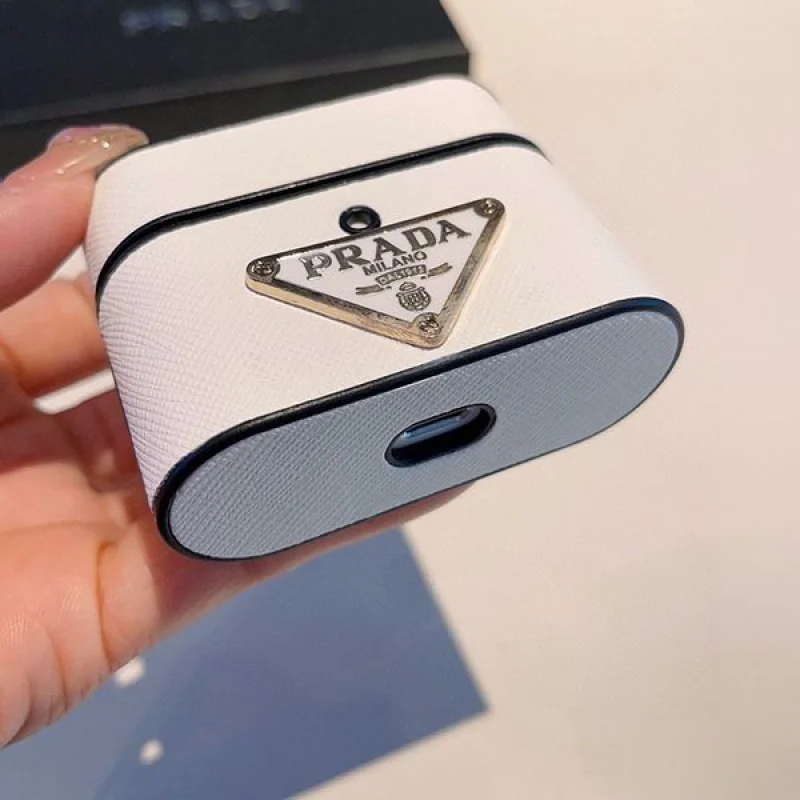 お洒落で可愛い プラダ レザー AirPods Proケース コピー puj21020