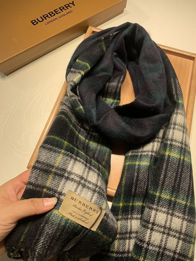 送料込バーバリー リバーシブル チェック カシミアスカーフ コピー Bah16936