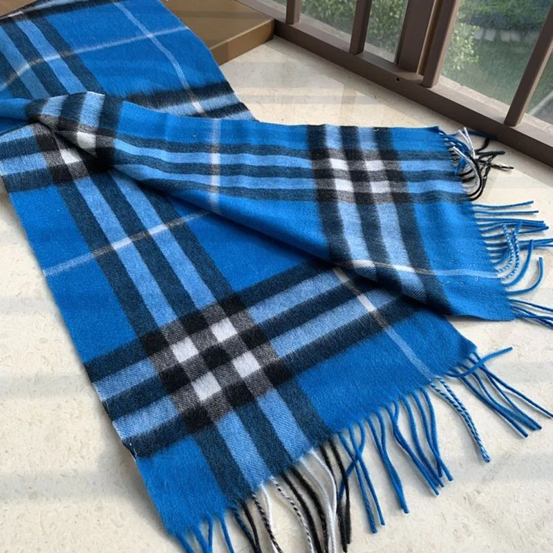 【日本未発売】バーバリー コピー クラシック カシミヤ チェック マフラー Baz83709