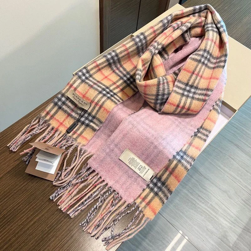 可愛いバーバリー コピー リバーシブル チェック カシミアスカーフ Baz43813