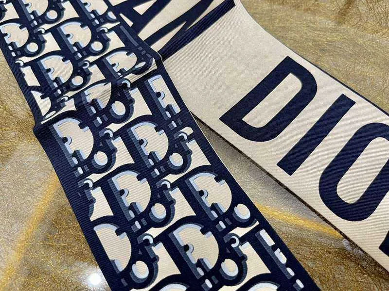 ギフトに最適♪ディオール スカーフ 偽物★TOILE OBLIQUE "ミッツァ コピー" del69872