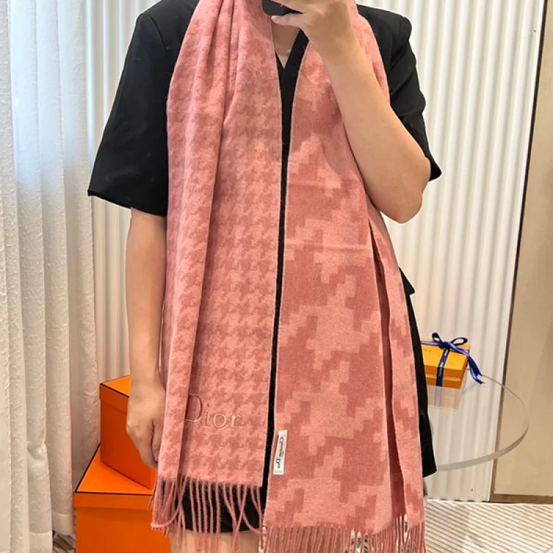 大人気!ディオール 千鳥格子 カシミア マフラー 偽物 dev88345