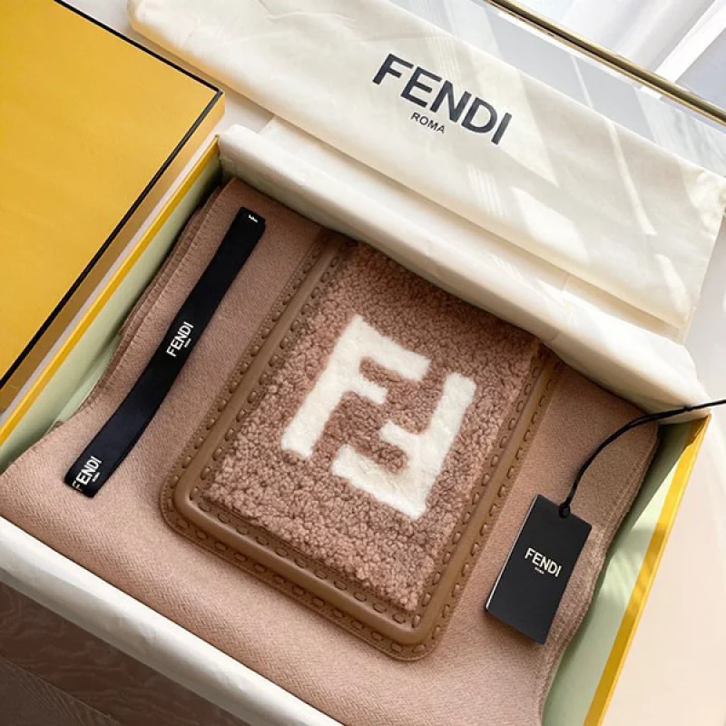 フェンディ ブラウンウール カシミア FFポケットマフラー コピー☆ステッチ入レザー☆フリンジ FXT339AHRYF0QU5