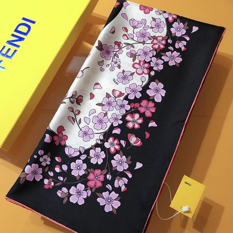 目を惹くカラー フェンディ シルクスカーフ コピー fed84528