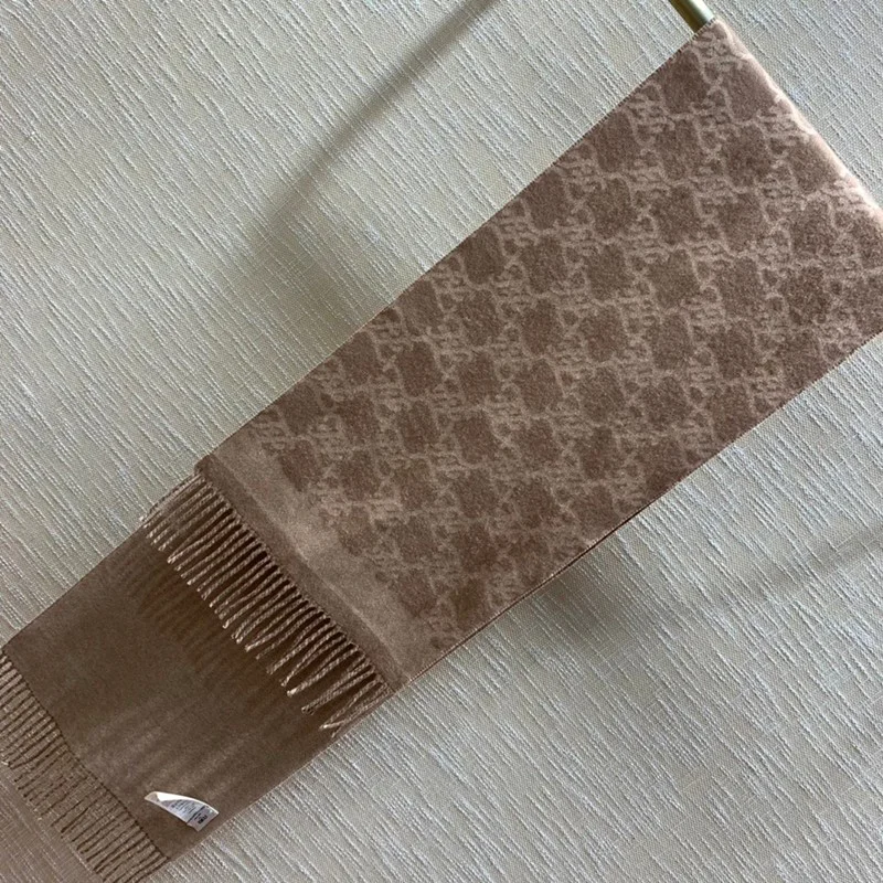 春もの新作フェンディ マフラー コピー スカーフ ウール インターシャ タッセル feo18946
