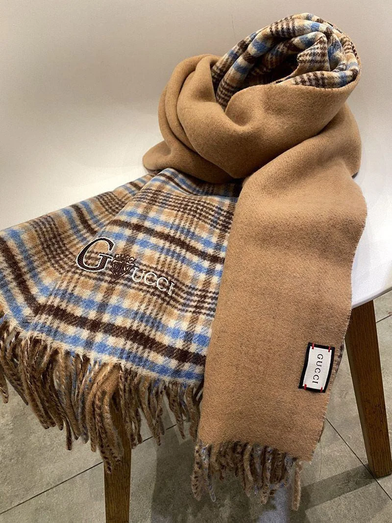 日本未入荷 グッチ チェック カシミヤ 偽物 スカーフ gub13958
