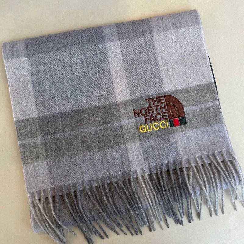 日本未入荷 グッチ x ノースフェイ チェック 偽物カシミヤ スカーフ gug84218