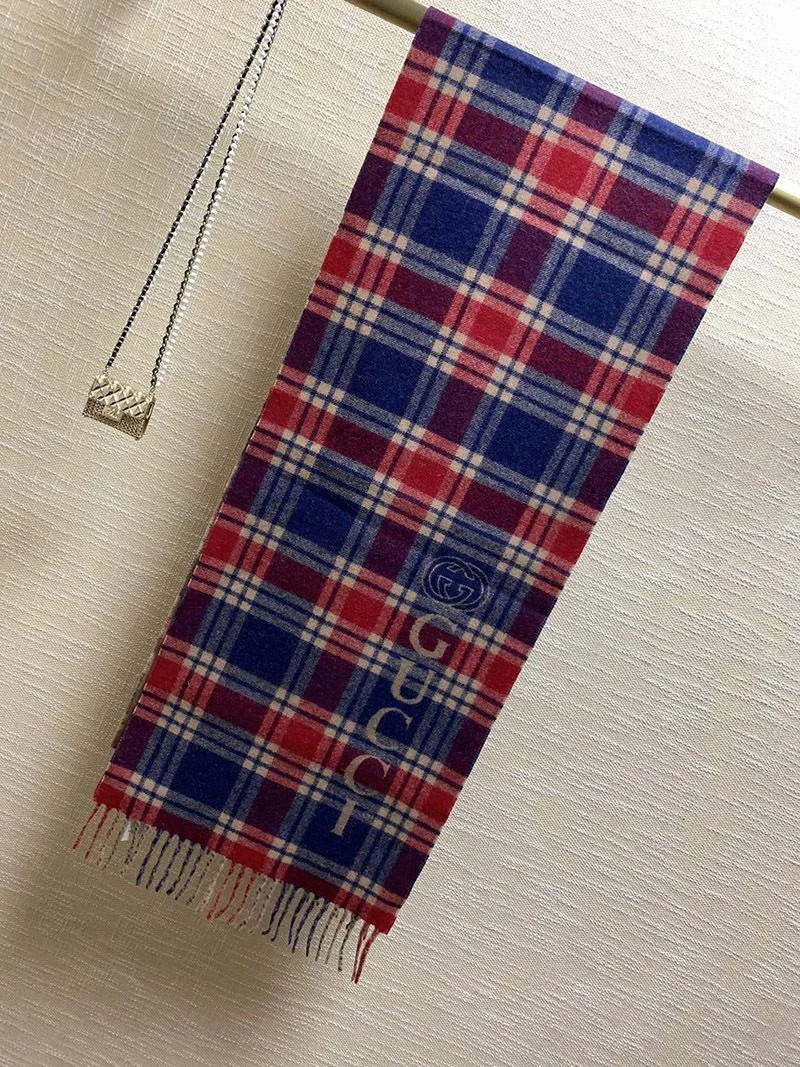 超話題!グッチ チェック 偽物 カシミヤ スカーフ guo40072