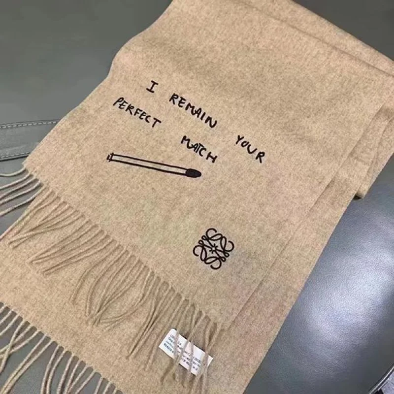 ロエベ カシミア マフラー 偽物 【人気商品】 A0257320