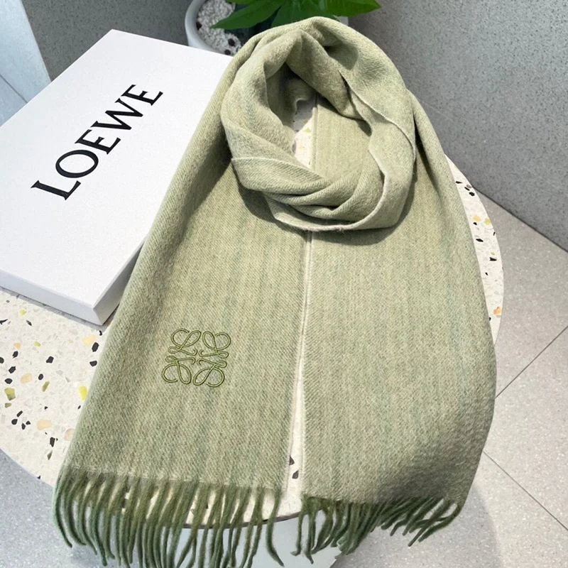 21-22AWロエベ カシミヤ マフラー 偽物 loa67137