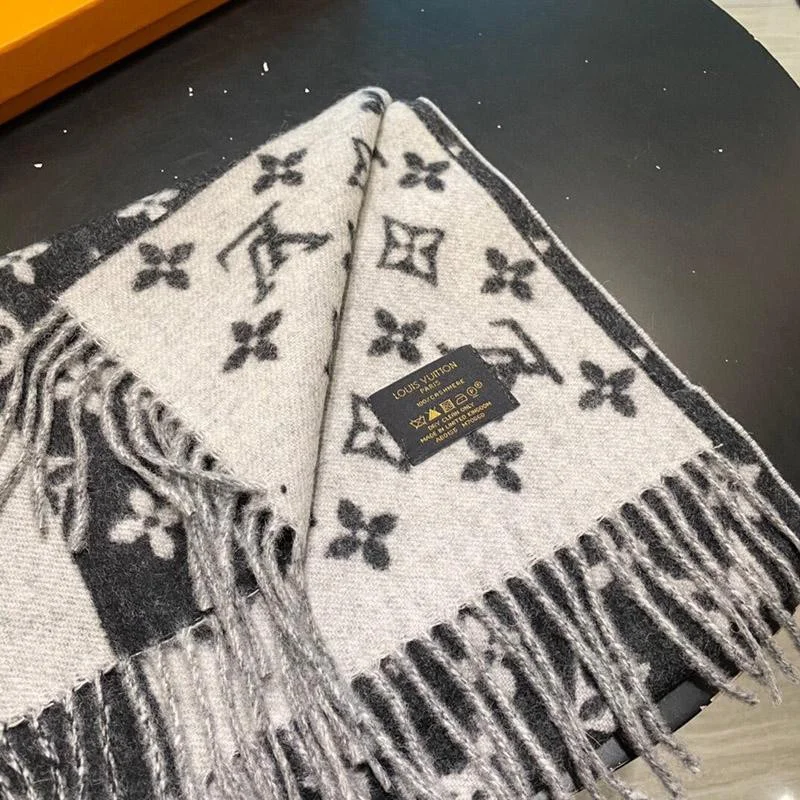 希少《暖かくゆったり♪》 ルイヴィトン スプリット マフラー偽物 M70924