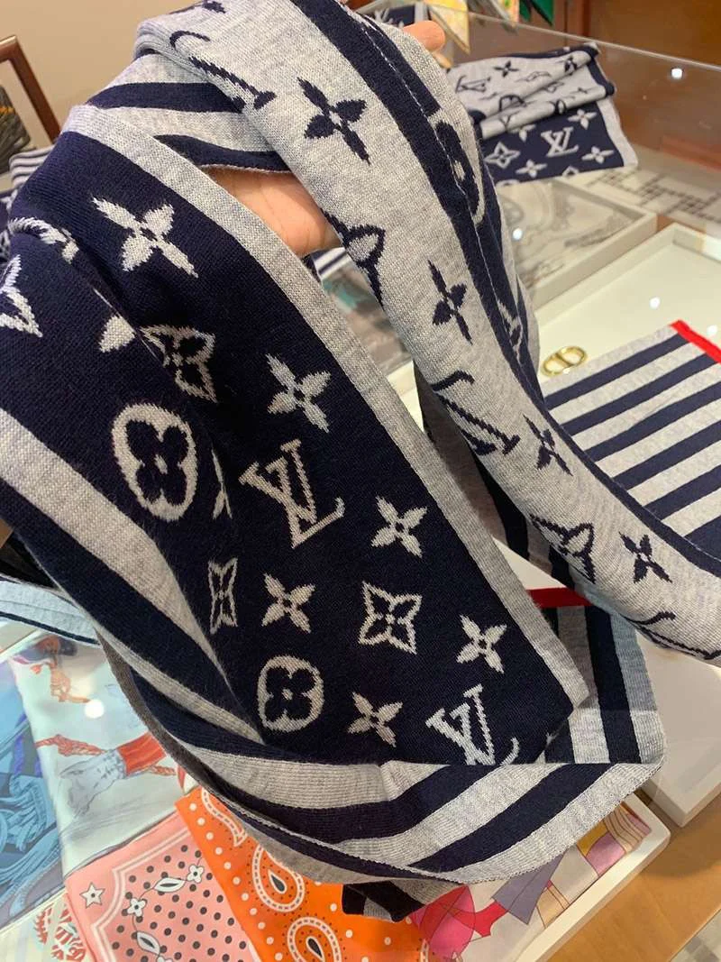 新色☆希少 ルイヴィトン カシミヤ タッセル マフラ vuq86813