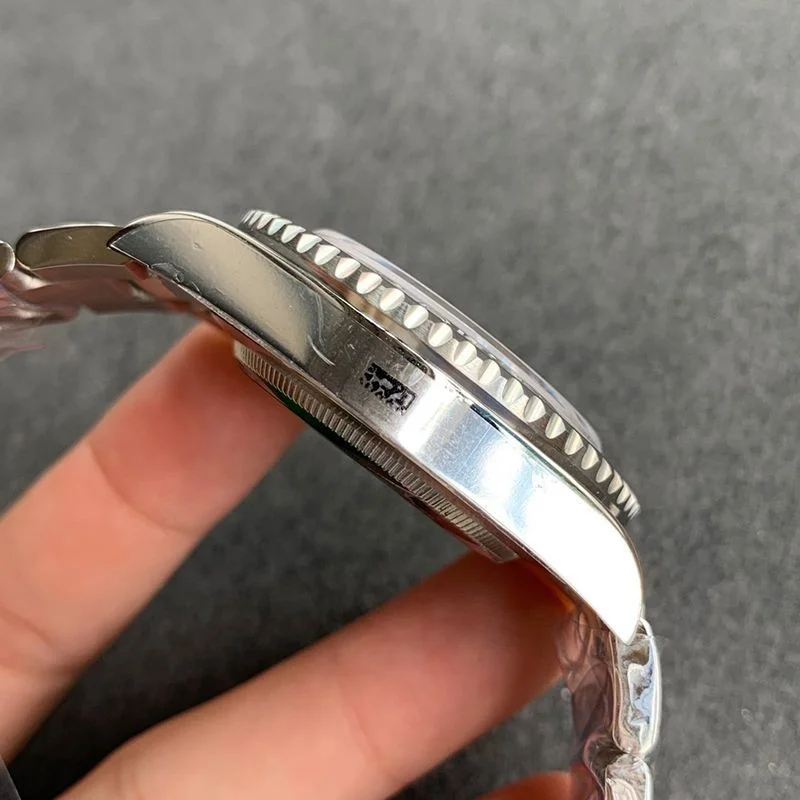 新作ロレックス GMTマスター2 偽物 腕時計 自動巻き メンズ ブラック 40mm 116710BLNR