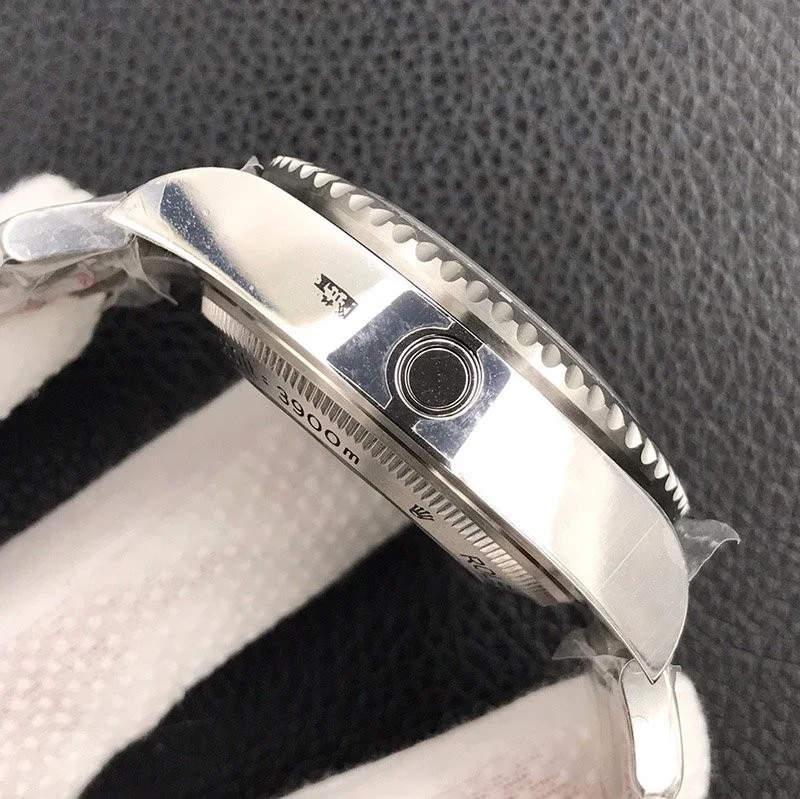 ロレックス 偽物 腕時計シードゥエラー ディープシー オイスタースチール44 mm rod81623