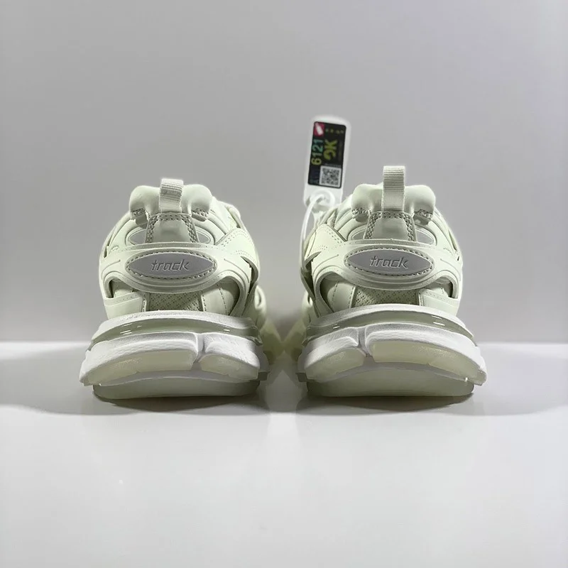 人気No1 バレンシアガ スニーカー コピー TRACK SNEAKER リサイクルソール 542436W3FE39000