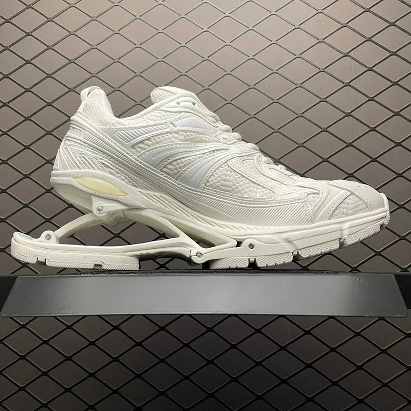 定番 [バレンシアガ Xパンダースニーカー 偽物]SNEAKERS X-PANDER★ 653870W2RA1212