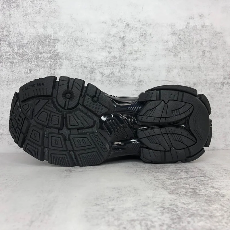 超希少！バレンシアガ スニーカー コピー ランナー レディース レースアップ 656063W3RA11000