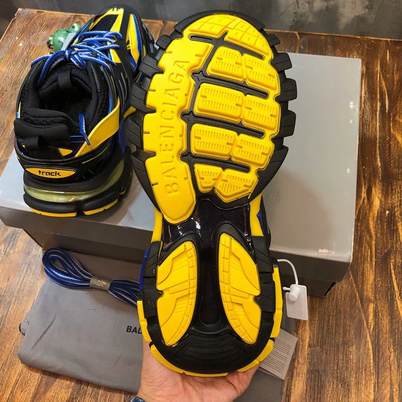 21-22AW バレンシアガ スニーカー コピー メンズ人気トラックトレーナー 入手困難カラー baf98762