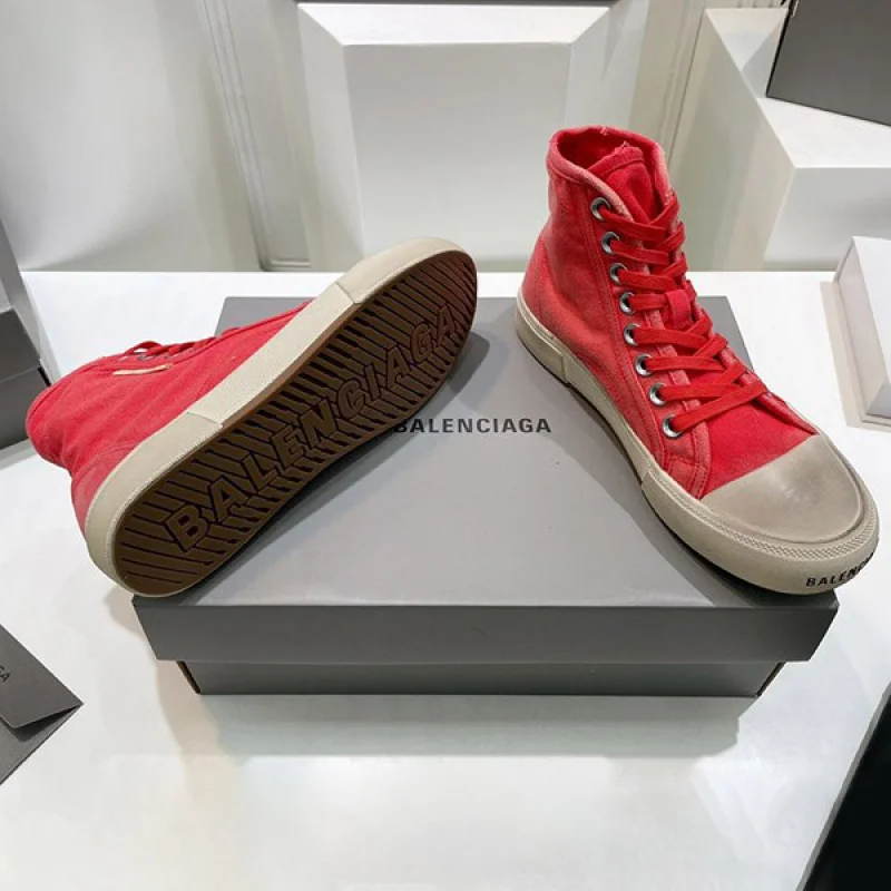 目を惹くカラーバレンシアガ 偽物 PARIS HIGH TOP スニーカー レッド bap22382