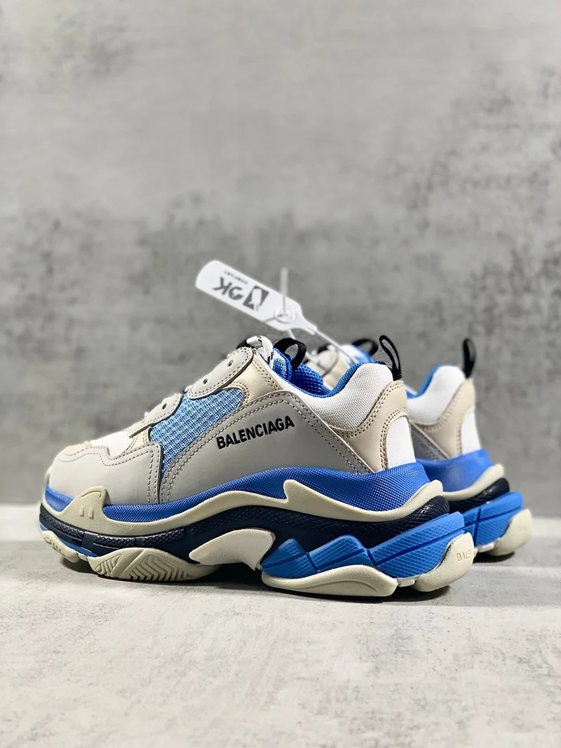 バレンシアガ Triple S コピー スニーカー トリプルソール bar67391