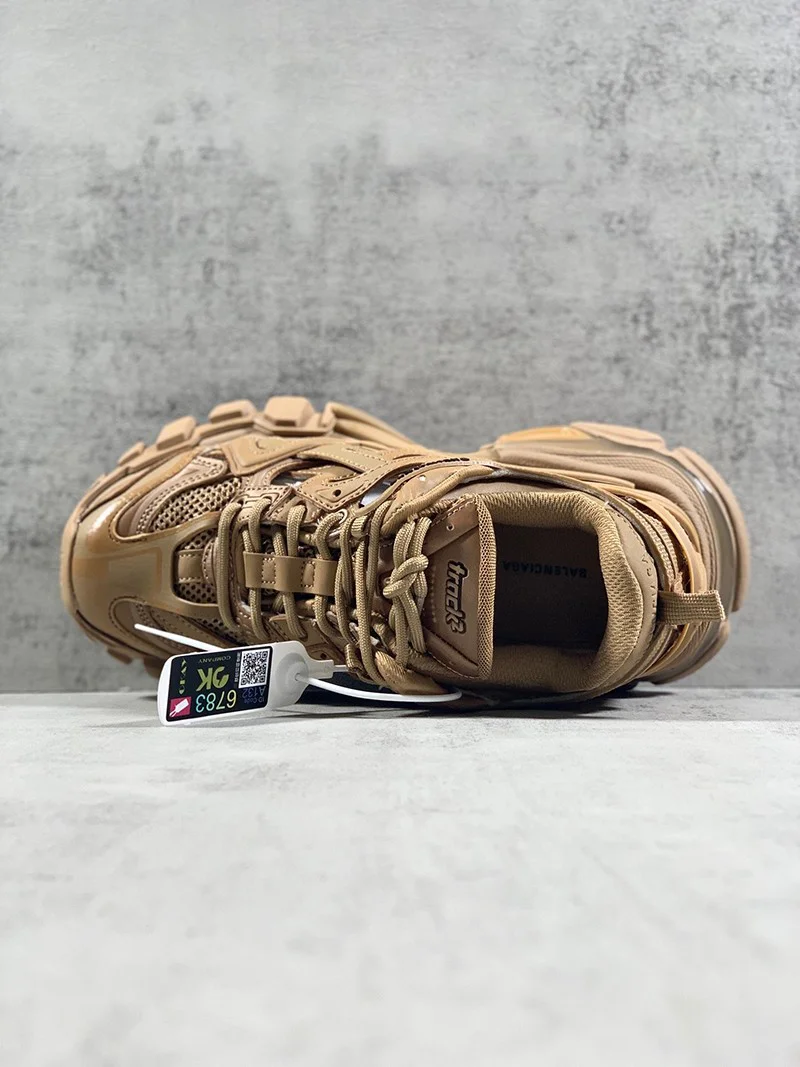 21-22AW バレンシアガ トラック 偽物 2.0 メッシュ スニーカー bat21141