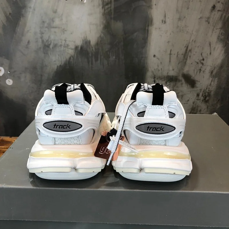 【日本未発売】バレンシアガ スニーカー コピー メンズ人気トラックトレーナー 入手困難カラー bau63125